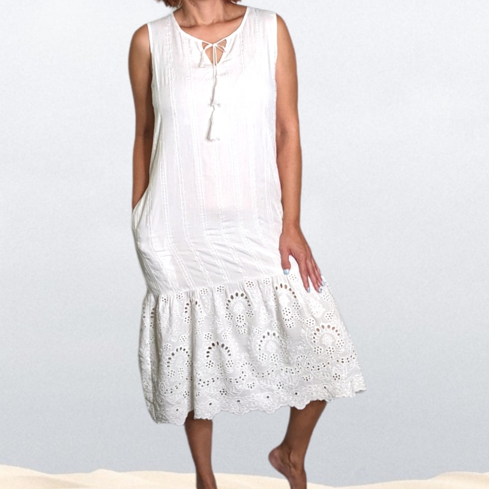 PAPARAZZI BY BIZ Lace Ruffle Trim Shift Dress ~ NWT